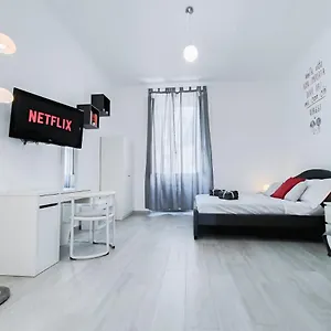 https://sm-apartment-cimiano-m2.italymilanhotels.net